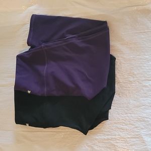 Capri leggings 2 pair Black and Purple size S